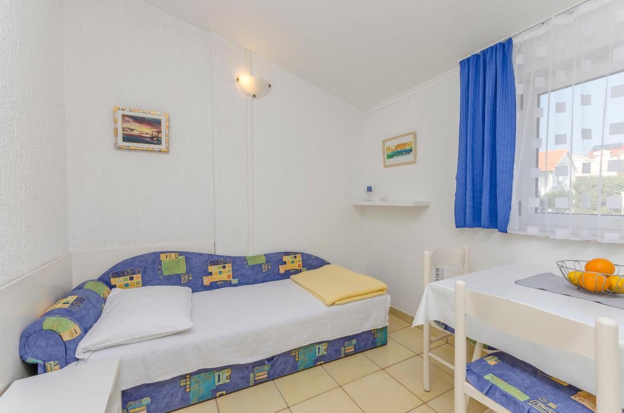 Apartments And Rooms On The Beach Vodice Ngoại thất bức ảnh