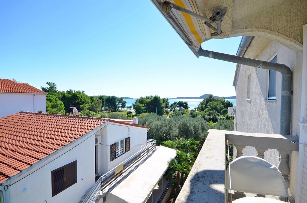 Apartments And Rooms On The Beach Vodice Ngoại thất bức ảnh